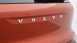 2025 (74) VOLVO XC40 2.0 B3P Ultra Dark 5dr Auto 4702518