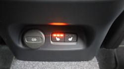 2025 (74) VOLVO XC40 2.0 B3P Ultra Dark 5dr Auto 4702492