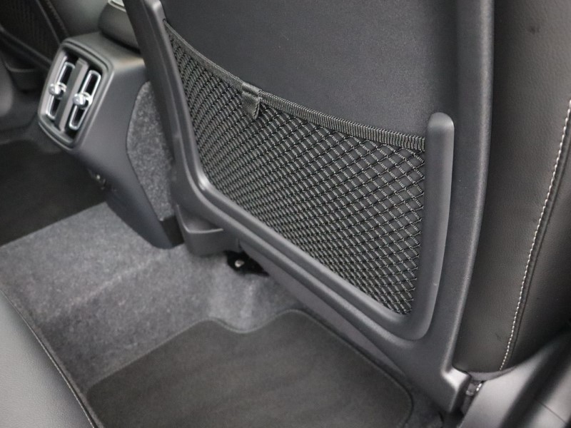 2025 (74) VOLVO XC40 2.0 B3P Ultra Dark 5dr Auto 4702489