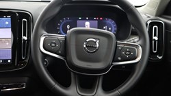 2025 (74) VOLVO XC40 2.0 B3P Ultra Dark 5dr Auto 4702494