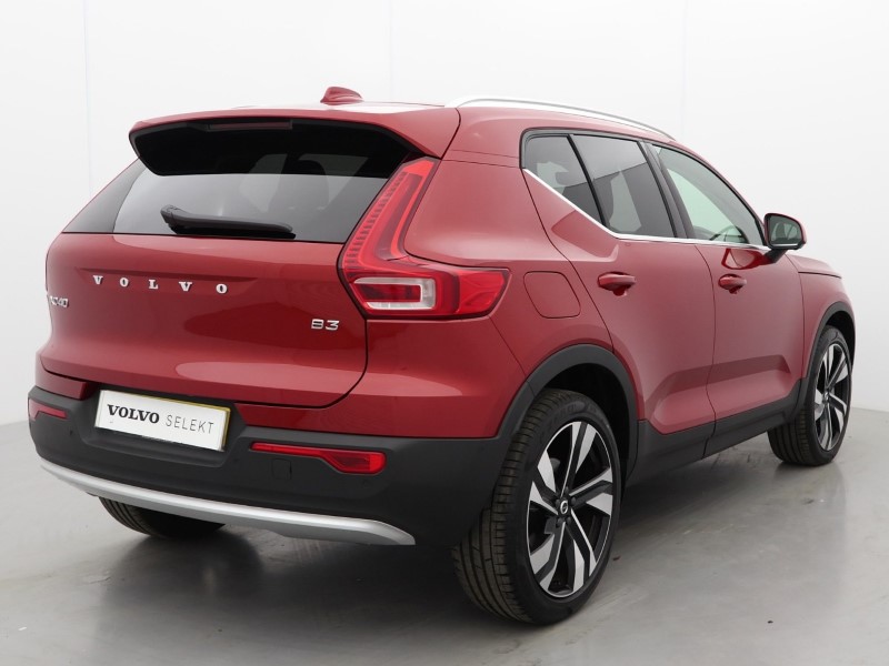 2025 (74) VOLVO XC40 2.0 B3P Ultra Dark 5dr Auto 4702470