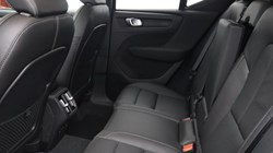 2025 (74) VOLVO XC40 2.0 B3P Ultra Dark 5dr Auto 4702472