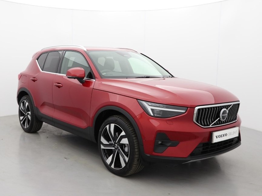 2025 (74) VOLVO XC40 2.0 B3P Ultra Dark 5dr Auto