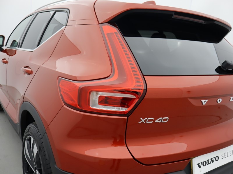 2025 (74) VOLVO XC40 2.0 B3P Ultra Dark 5dr Auto 4702517