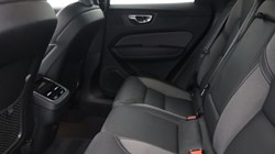2025 (25) VOLVO XC60 2.0 B5P Plus Dark 5dr AWD Geartronic 4693014
