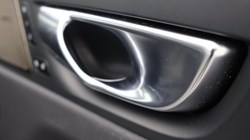2025 (25) VOLVO XC60 2.0 B5P Plus Dark 5dr AWD Geartronic 4693020
