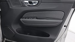 2025 (25) VOLVO XC60 2.0 B5P Plus Dark 5dr AWD Geartronic 4711453