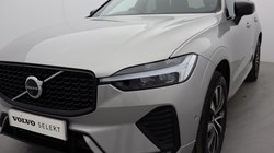 2025 (25) VOLVO XC60 2.0 B5P Plus Dark 5dr AWD Geartronic 4711491