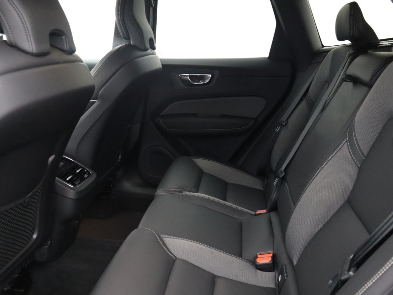 2025 (25) VOLVO XC60 2.0 B5P Plus Dark 5dr AWD Geartronic  *VAT QUALIFYING* 4711450