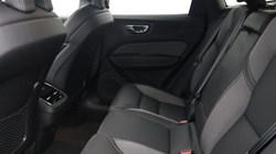 2025 (25) VOLVO XC60 2.0 B5P Plus Dark 5dr AWD Geartronic 4711450