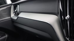 2025 (25) VOLVO XC60 2.0 B5P Plus Dark 5dr AWD Geartronic 4711485