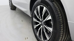 2025 (25) VOLVO XC60 2.0 B5P Plus Dark 5dr AWD Geartronic 4711500