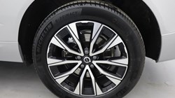 2025 (25) VOLVO XC60 2.0 B5P Plus Dark 5dr AWD Geartronic 4711499