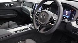 2025 (25) VOLVO XC60 2.0 B5P Plus Dark 5dr AWD Geartronic 4711462