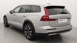 2023 (23) VOLVO V60 2.0 B5P Cross Country Plus 5dr AWD Auto 4704193