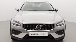 2023 (23) VOLVO V60 2.0 B5P Cross Country Plus 5dr AWD Auto 4704188