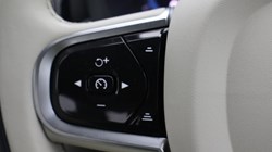 2023 (23) VOLVO XC60 2.0 B4D Plus Dark 5dr AWD Geartronic 4733883