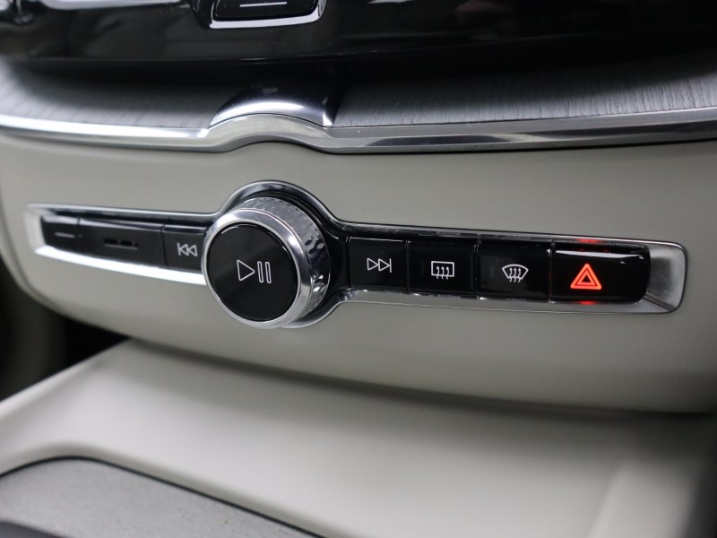 2023 (23) VOLVO XC60 2.0 B4D Plus Dark 5dr AWD Geartronic 4733891