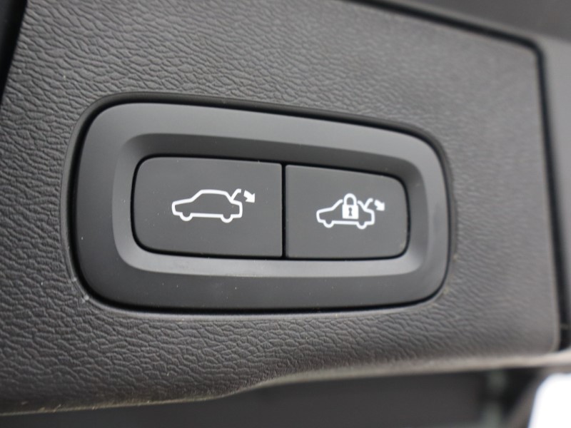 2023 (23) VOLVO XC60 2.0 B4D Plus Dark 5dr AWD Geartronic 4733906