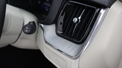 2023 (23) VOLVO XC60 2.0 B4D Plus Dark 5dr AWD Geartronic 4733869