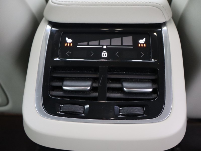 2023 (23) VOLVO XC60 2.0 B4D Plus Dark 5dr AWD Geartronic 4733880