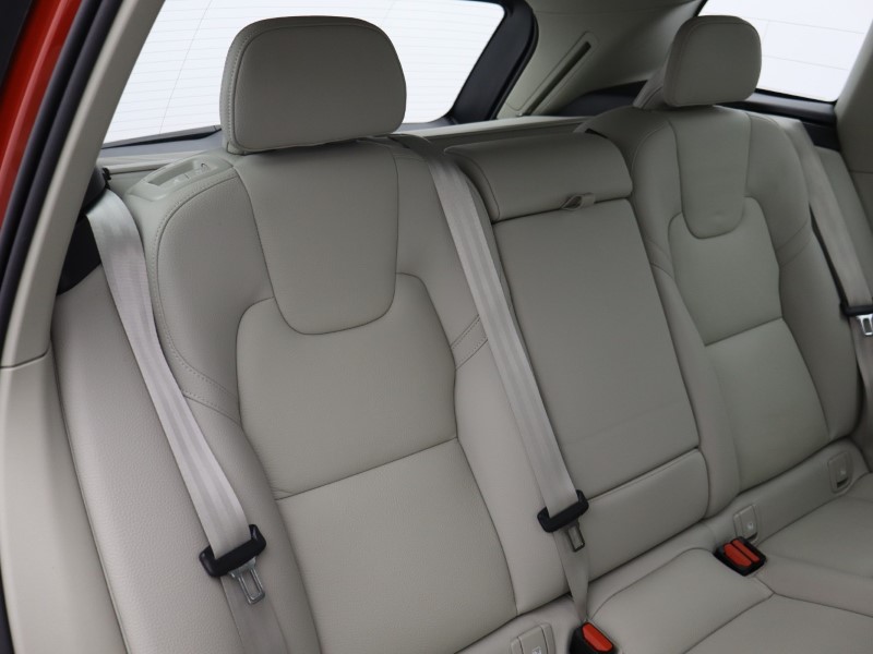 2023 (23) VOLVO XC60 2.0 B4D Plus Dark 5dr AWD Geartronic 4733878