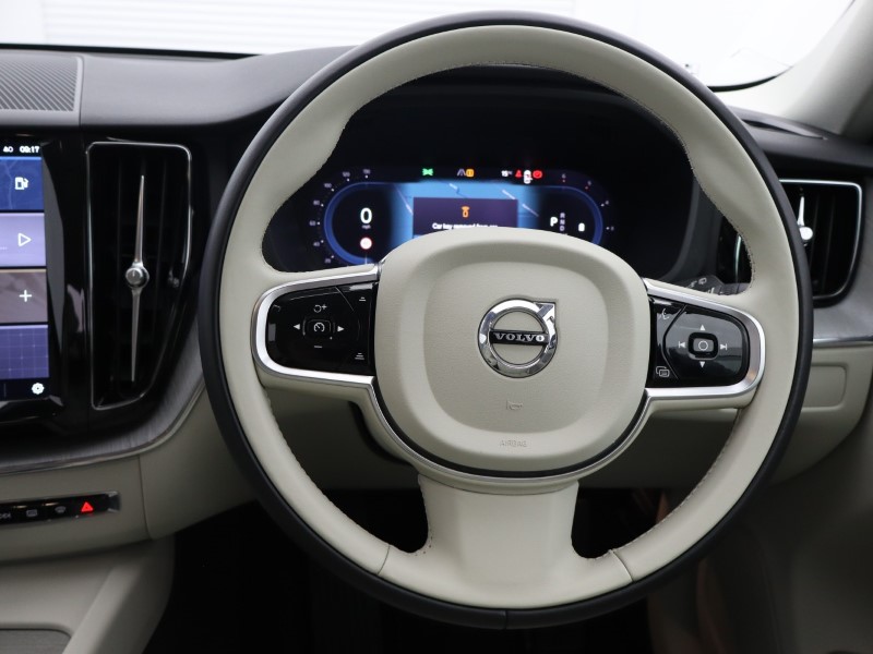 2023 (23) VOLVO XC60 2.0 B4D Plus Dark 5dr AWD Geartronic 4733882