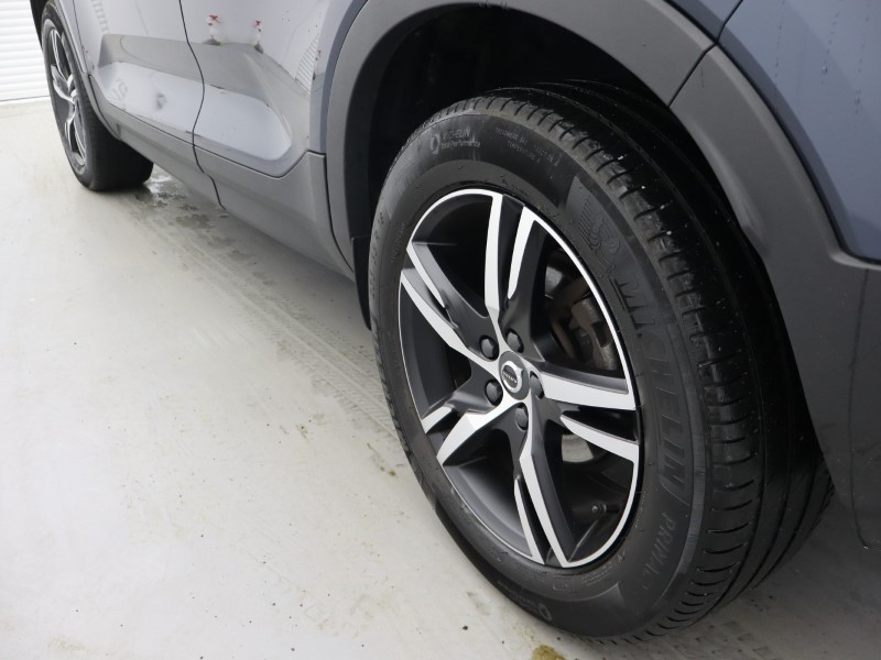 2022 (22) VOLVO XC40 1.5 T3 [163] R DESIGN 5dr Geartronic 4731726