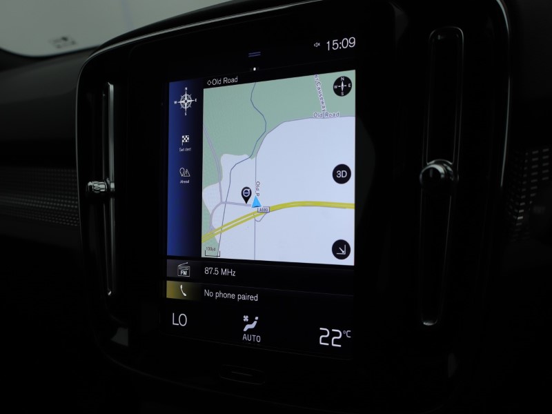 2022 (22) VOLVO XC40 1.5 T3 [163] R DESIGN 5dr Geartronic 4731749