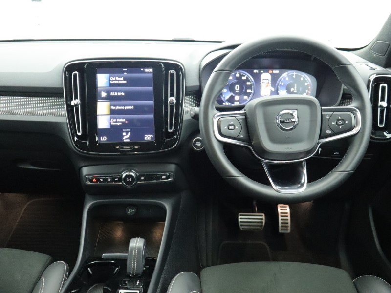 2022 (22) VOLVO XC40 1.5 T3 [163] R DESIGN 5dr Geartronic 4731743