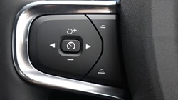 2025 (75) VOLVO XC40 2.0 B3P Core 5dr Auto 4743309