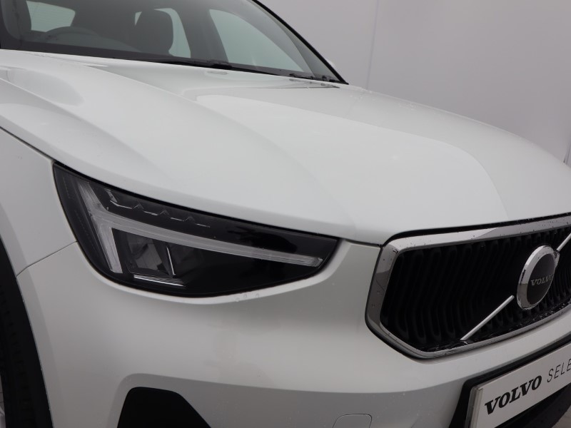 2025 (75) VOLVO XC40 2.0 B3P Core 5dr Auto 4743322