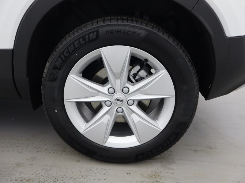 2025 (75) VOLVO XC40 2.0 B3P Core 5dr Auto 4743291