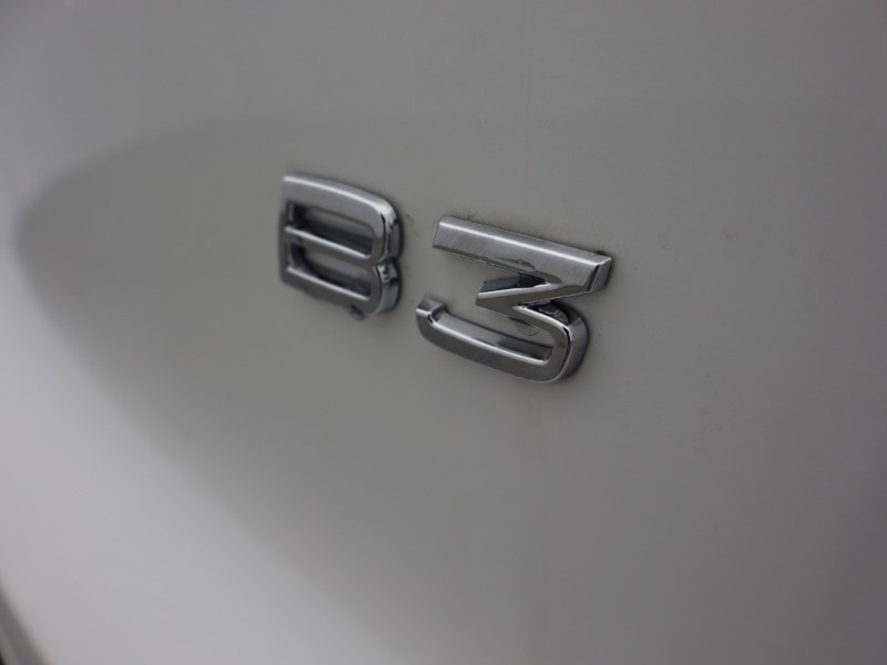 2025 (75) VOLVO XC40 2.0 B3P Core 5dr Auto 4743329