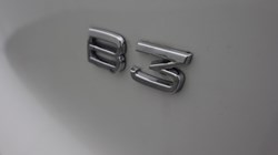 2025 (75) VOLVO XC40 2.0 B3P Core 5dr Auto 4743329