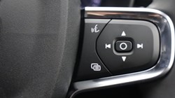 2025 (75) VOLVO XC40 2.0 B3P Plus Dark 5dr Auto 4743475