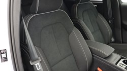 2025 (75) VOLVO XC40 2.0 B3P Plus Dark 5dr Auto 4743462