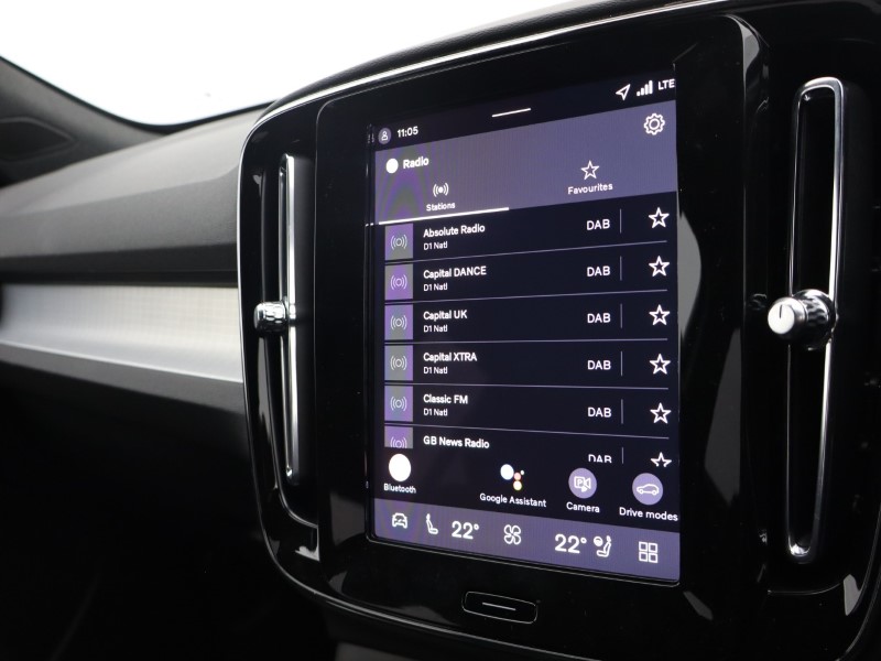 2025 (75) VOLVO XC40 2.0 B3P Plus Dark 5dr Auto 4743478