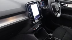 2025 (75) VOLVO XC40 2.0 B3P Plus Dark 5dr Auto 4743466