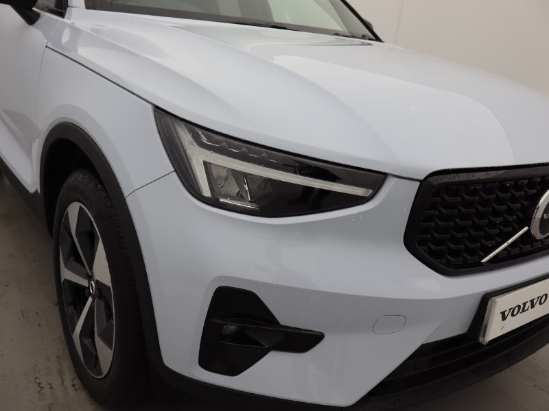 2025 (75) VOLVO XC40 2.0 B3P Plus Dark 5dr Auto 4743485