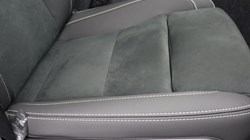 2025 (75) VOLVO XC40 2.0 B3P Plus Dark 5dr Auto 4743461