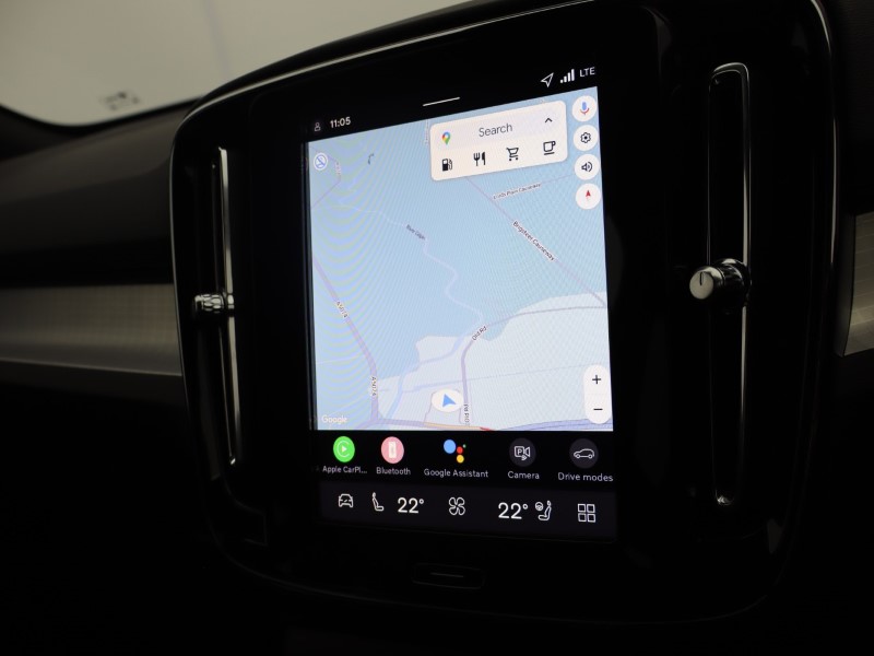 2025 (75) VOLVO XC40 2.0 B3P Plus Dark 5dr Auto 4743476