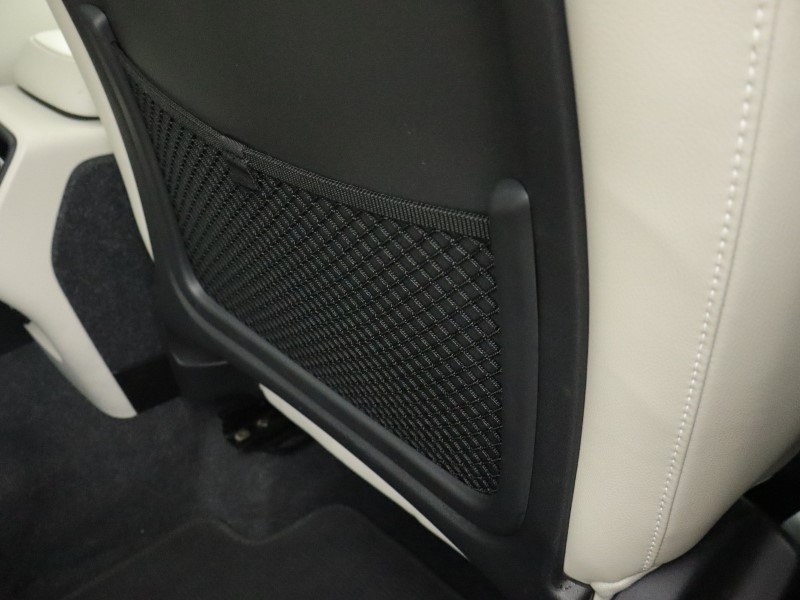 2023 (23) VOLVO XC40 2.0 B4P Ultimate Dark 5dr Auto 4757964