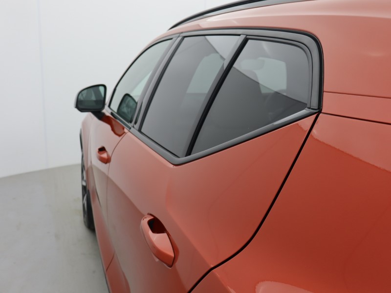 2023 (23) VOLVO XC40 2.0 B4P Ultimate Dark 5dr Auto 4757994