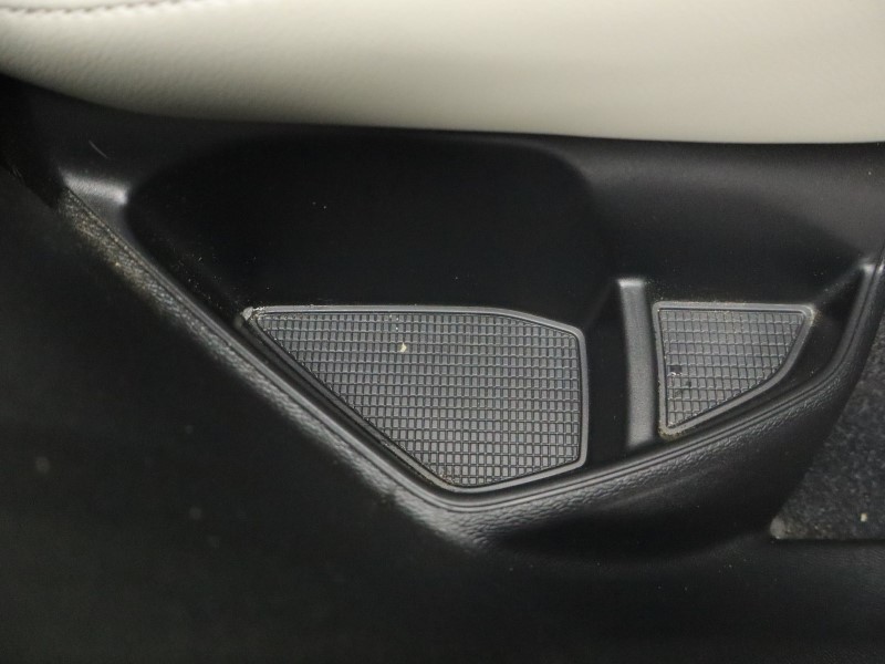 2023 (23) VOLVO XC40 2.0 B4P Ultimate Dark 5dr Auto 4757963