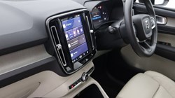 2023 (23) VOLVO XC40 2.0 B4P Ultimate Dark 5dr Auto 4757960