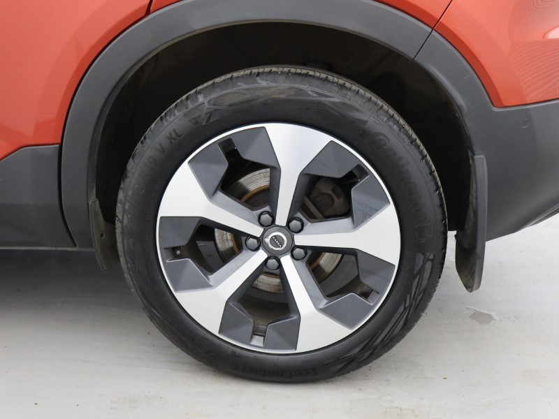 2023 (23) VOLVO XC40 2.0 B4P Ultimate Dark 5dr Auto 4757995