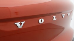 2023 (23) VOLVO XC40 2.0 B4P Ultimate Dark 5dr Auto 4757989