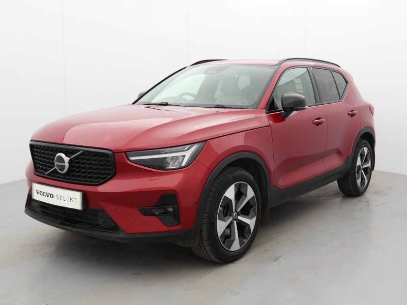 2023 (23) VOLVO XC40 2.0 B4P Ultimate Dark 5dr Auto 4757936