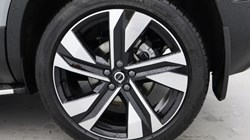 2025 (75) VOLVO XC40 2.0 B4P Ultra Bright 5dr Auto 4847767